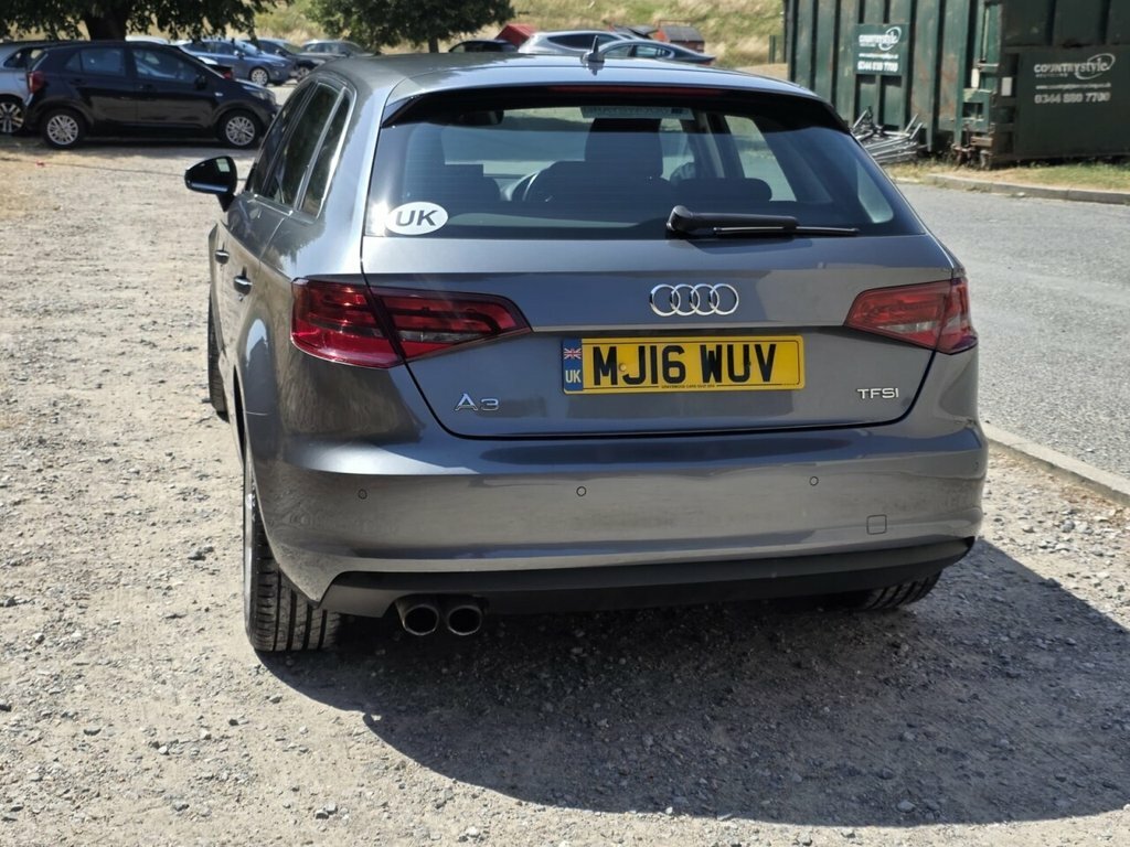 Audi A3 1.6 Tdi Ultra 110 Se Technik Black #18