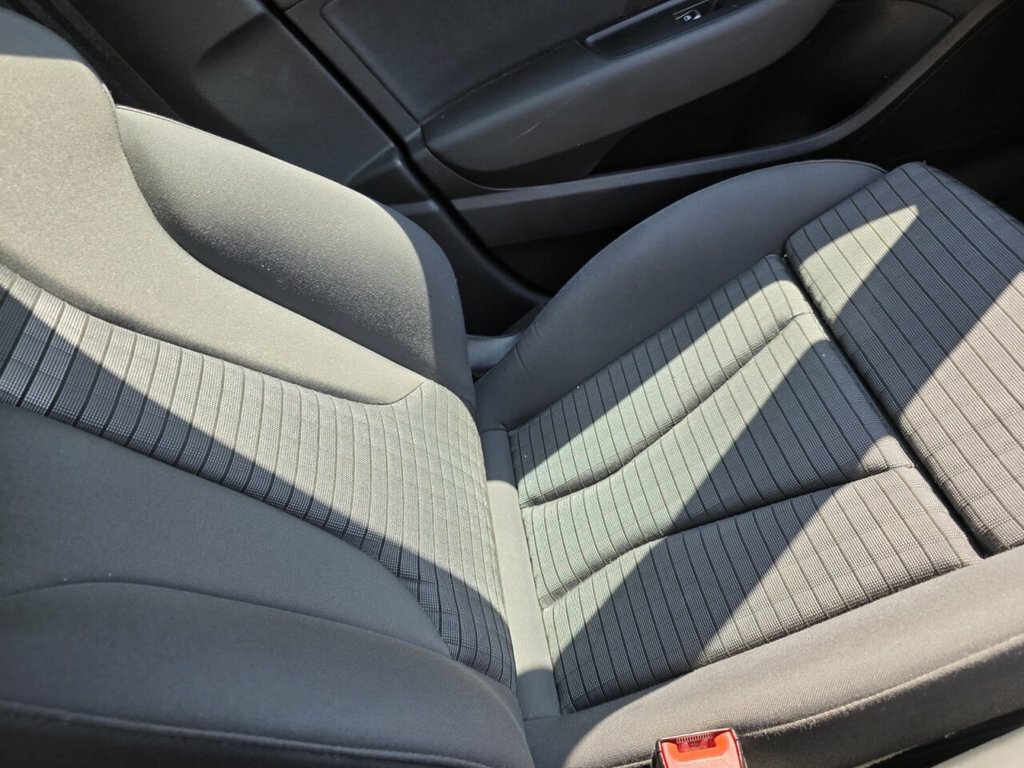 Audi A3 1.6 Tdi Ultra 110 Se Technik Black #57