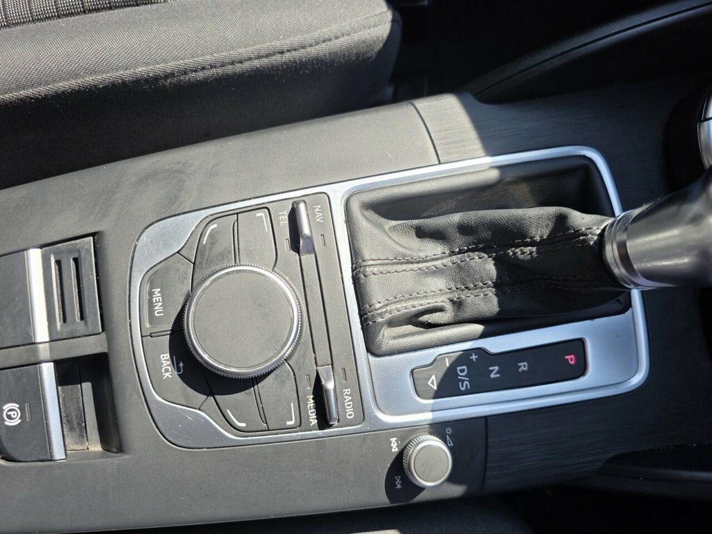 Audi A3 1.6 Tdi Ultra 110 Se Technik Black #72