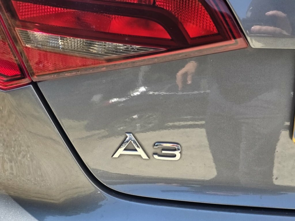 Audi A3 1.6 Tdi Ultra 110 Se Technik Black #33
