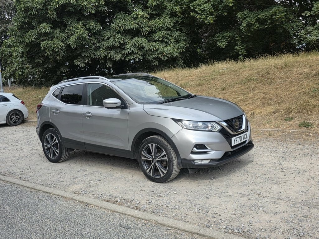 Nissan Qashqai 1.3L N-connecta Silver
