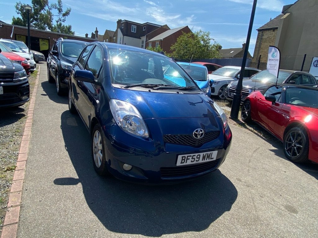 Toyota Yaris Hatchback Red #93