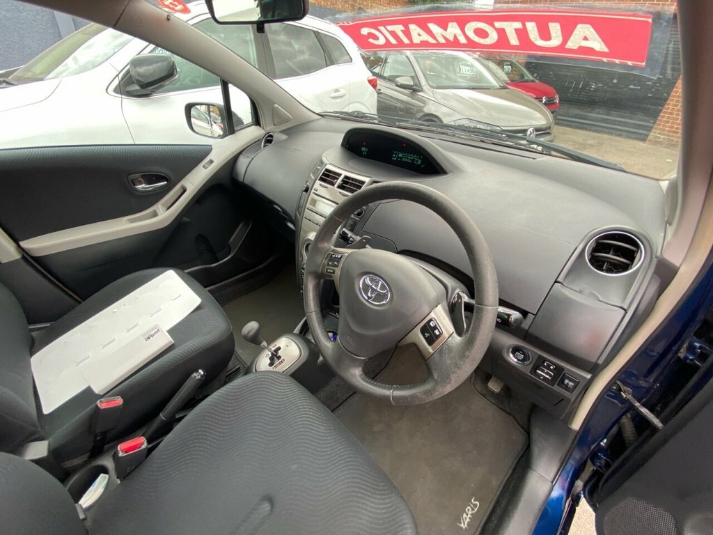 Toyota Yaris Hatchback Red #72