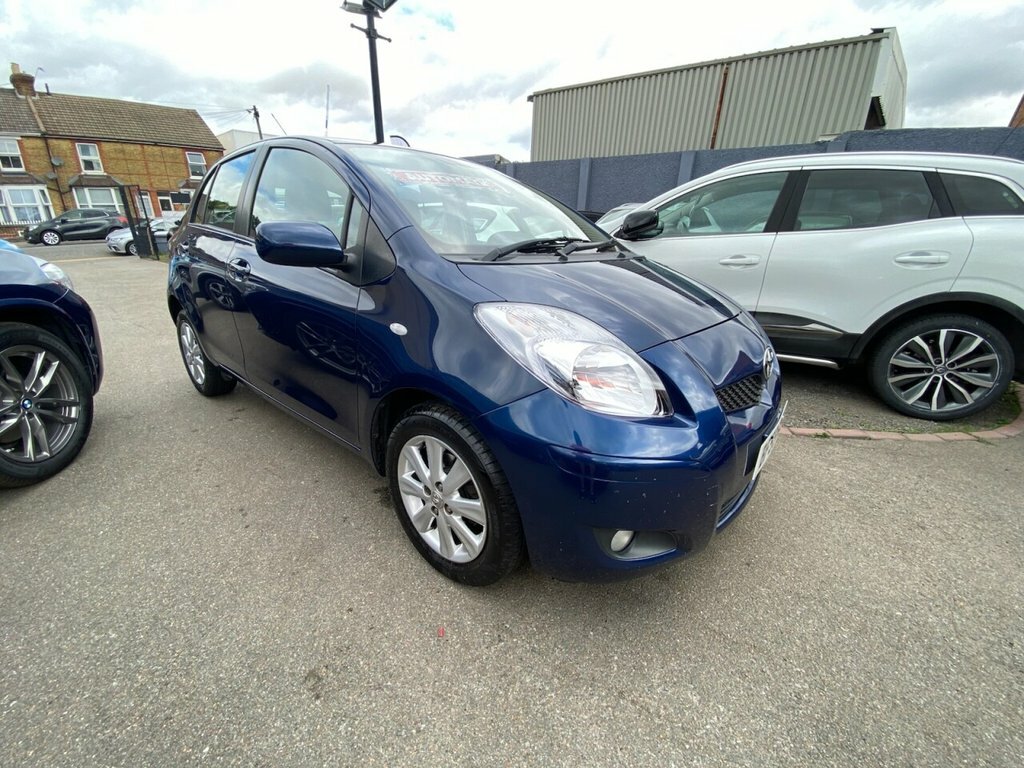 Toyota Yaris Hatchback Red #83