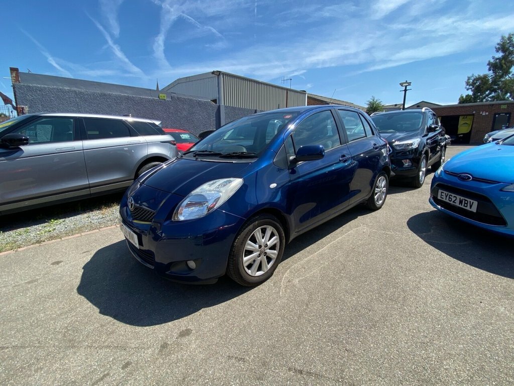 Toyota Yaris Hatchback Red #92