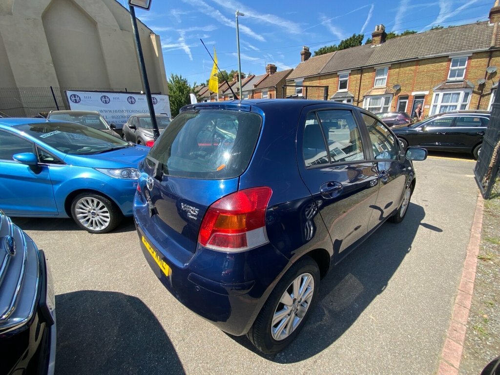 Toyota Yaris 1.3L T Spirit Blue #6
