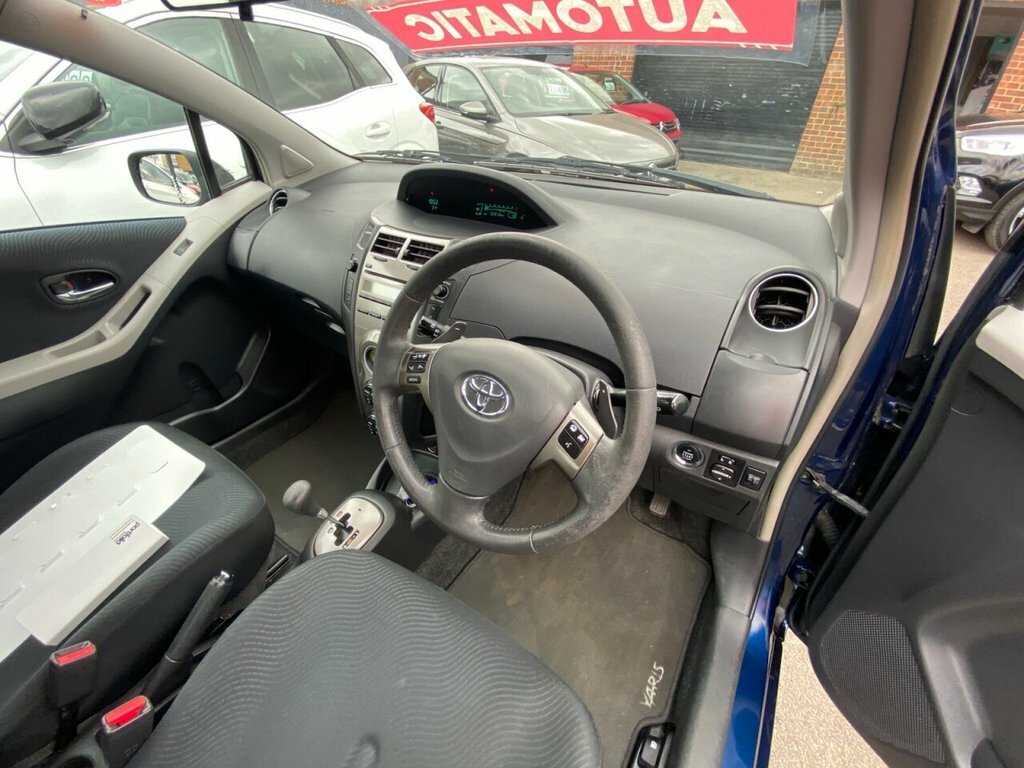 Toyota Yaris Hatchback Red #35