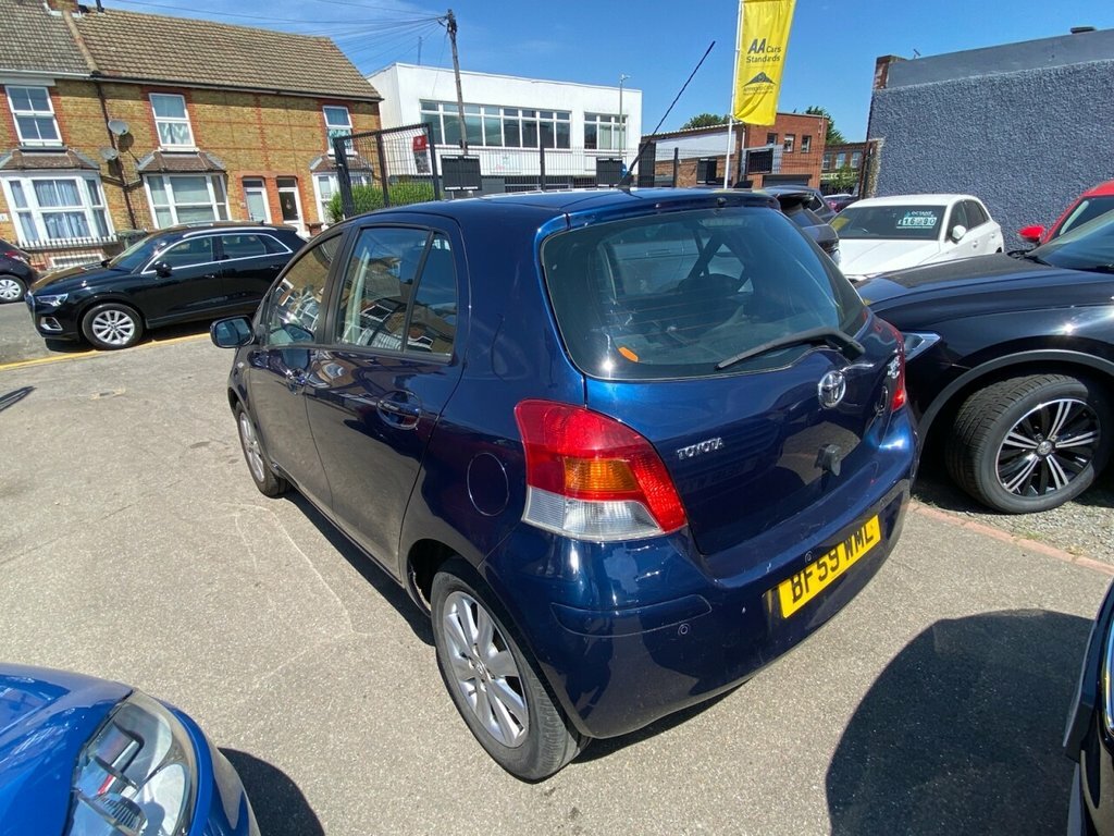 Toyota Yaris Hatchback Red #89
