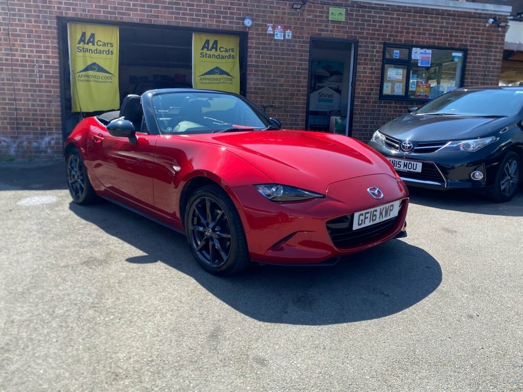 Mazda MX-5 2L Se-l Red