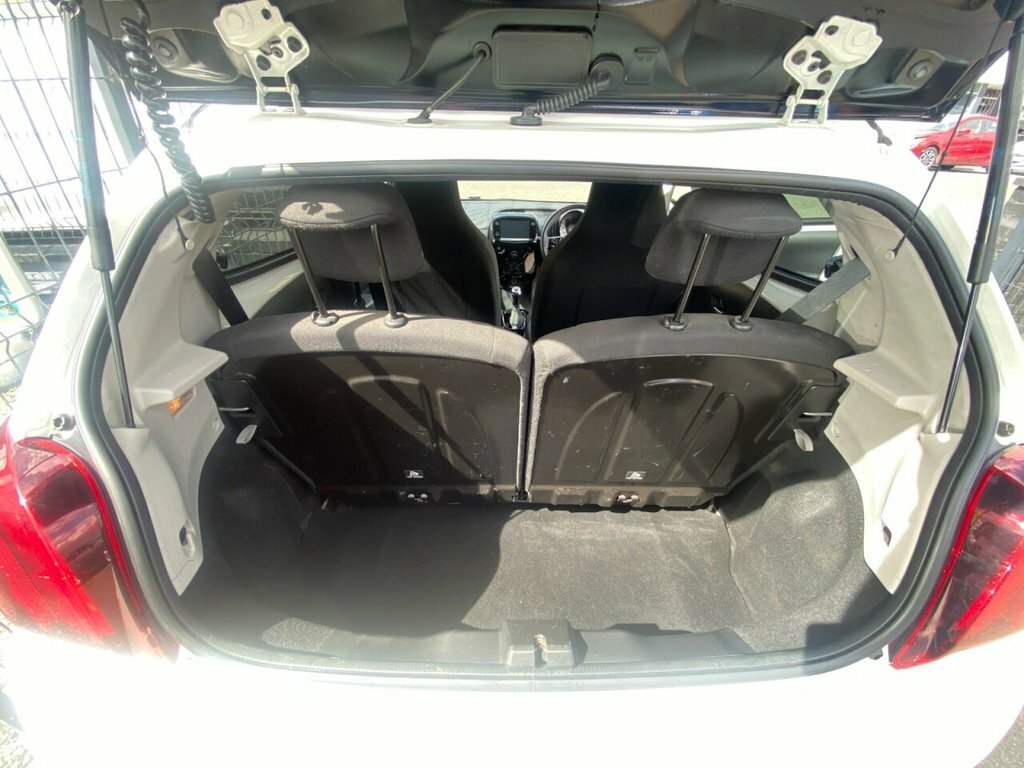 Peugeot 108 Allure White #29
