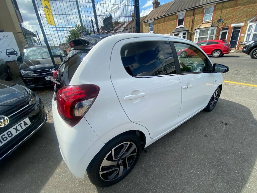 Peugeot 108 1L Allure White #6
