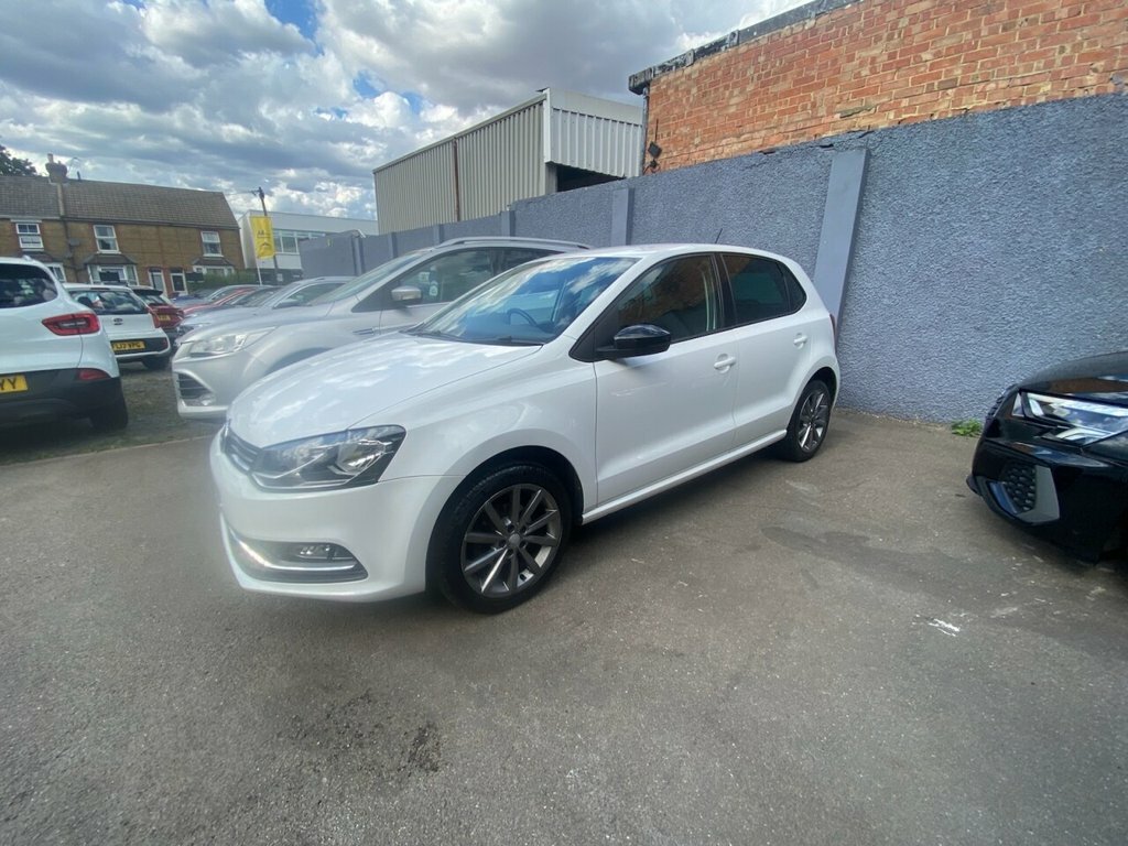 Volkswagen Polo 1.0 S Red #3