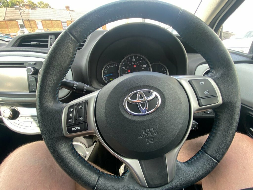 Toyota Yaris Vvt-h Excel Hatchback Red #17