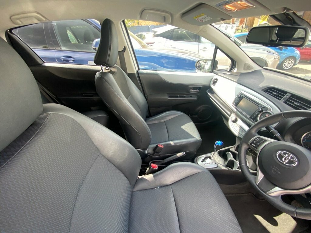 Toyota Yaris Vvt-h Excel Hatchback Red #48