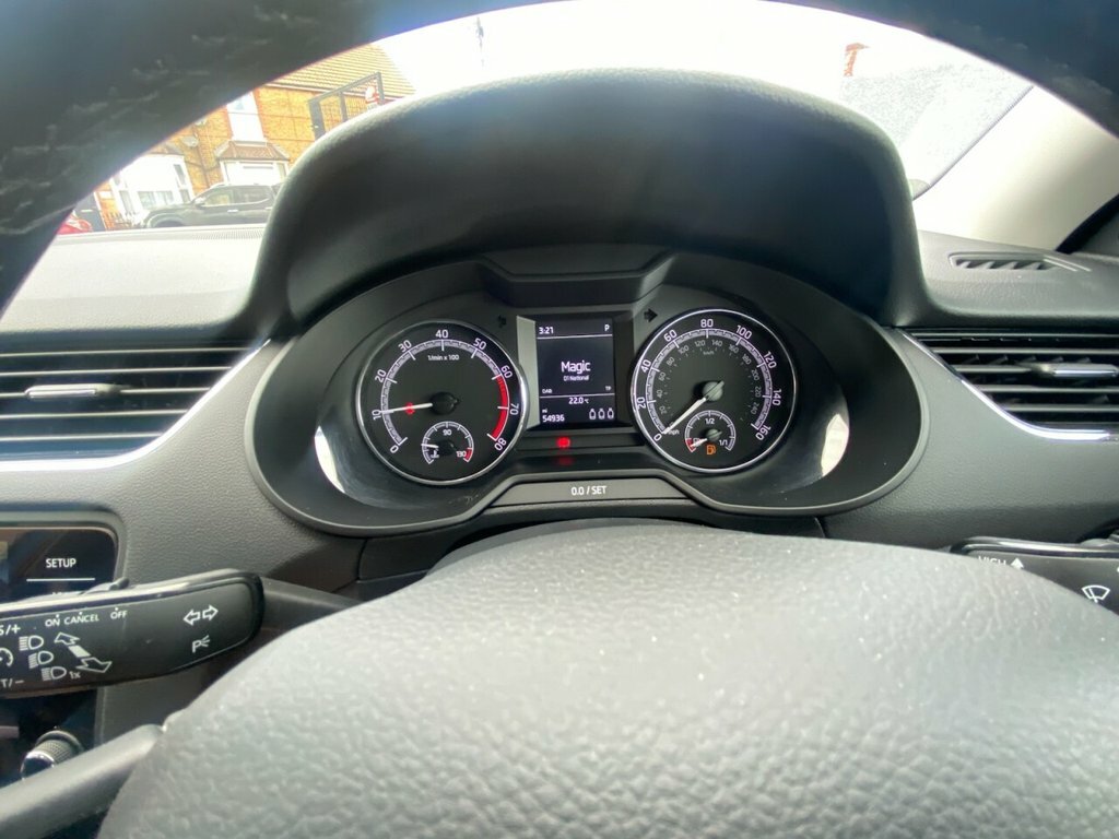Skoda Octavia 1.4 Se Tsi 148 Bhp Blue #33