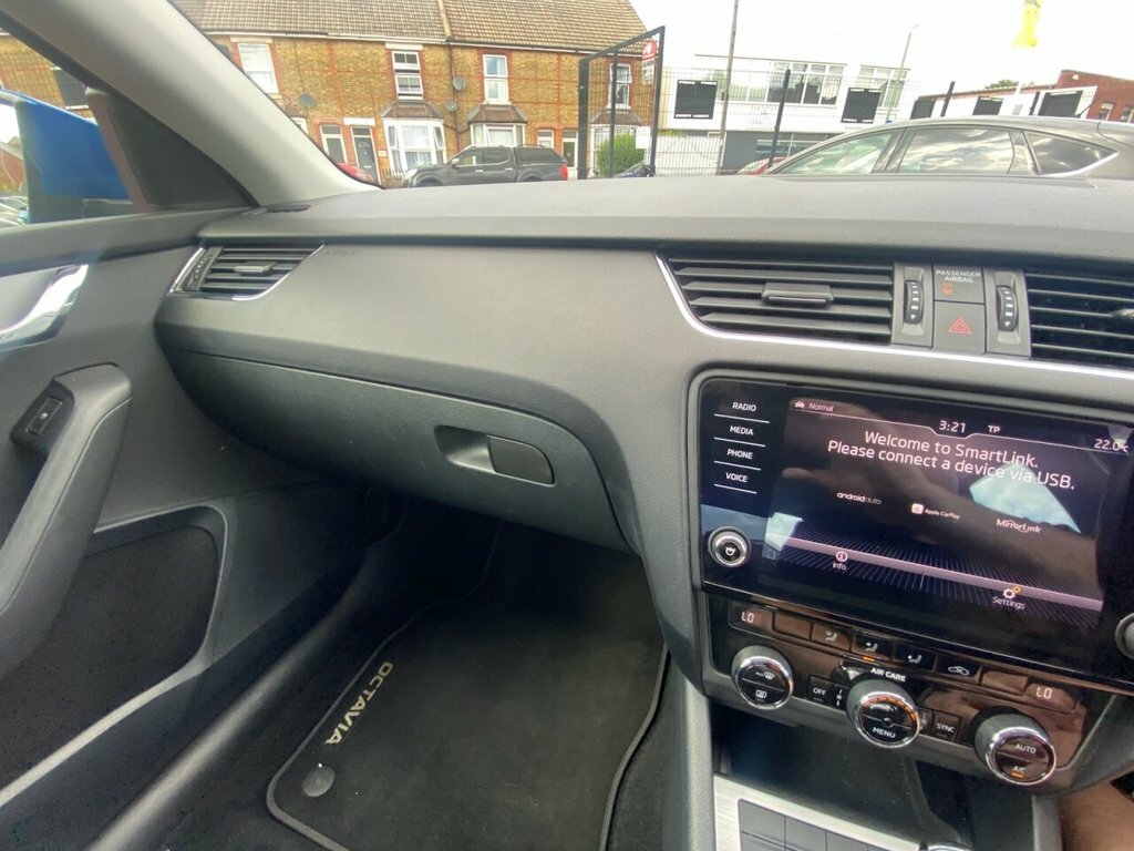 Skoda Octavia 1.4 Se Tsi 148 Bhp Blue #31