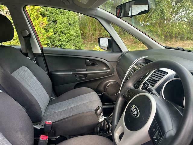 Kia Venga Venga 3 Silver #13