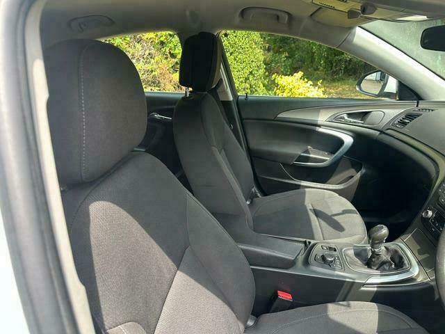Vauxhall Insignia Hatchback Black #12
