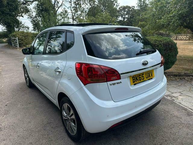 Kia Venga 1.4 Ecodynamics 2 Euro 5 Ss Silver #9
