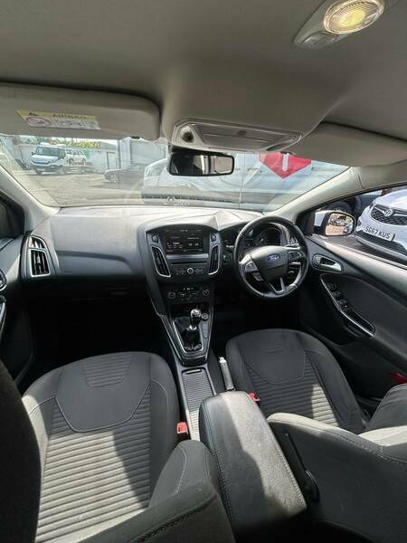 Ford Focus Estate 1.0T Ecoboost Zetec Estate Manua Blue #10