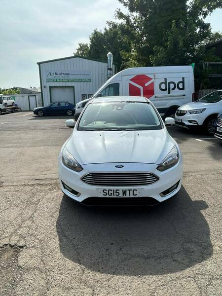 Ford Focus Titanium Tdci White #2