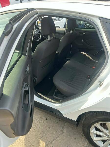 Ford Focus Estate 1.0T Ecoboost Zetec Estate Manua Blue #9