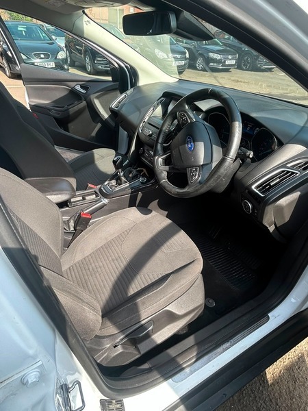 Ford Focus Estate 1.0T Ecoboost Zetec Estate Manua Blue #16