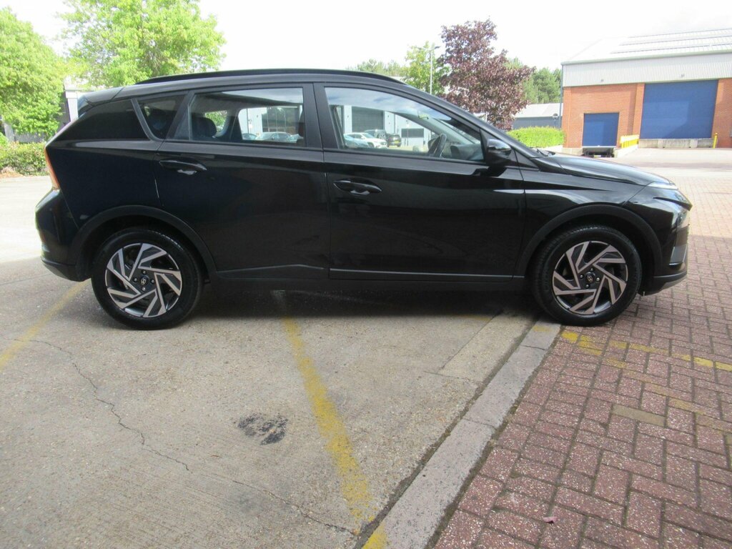 Hyundai Bayon 1.0 T-gdi Advance Dct Euro 6 Ss GF25XEN Black #2