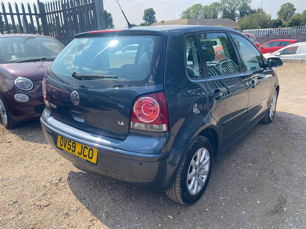 Volkswagen Polo Hatchback Black #38