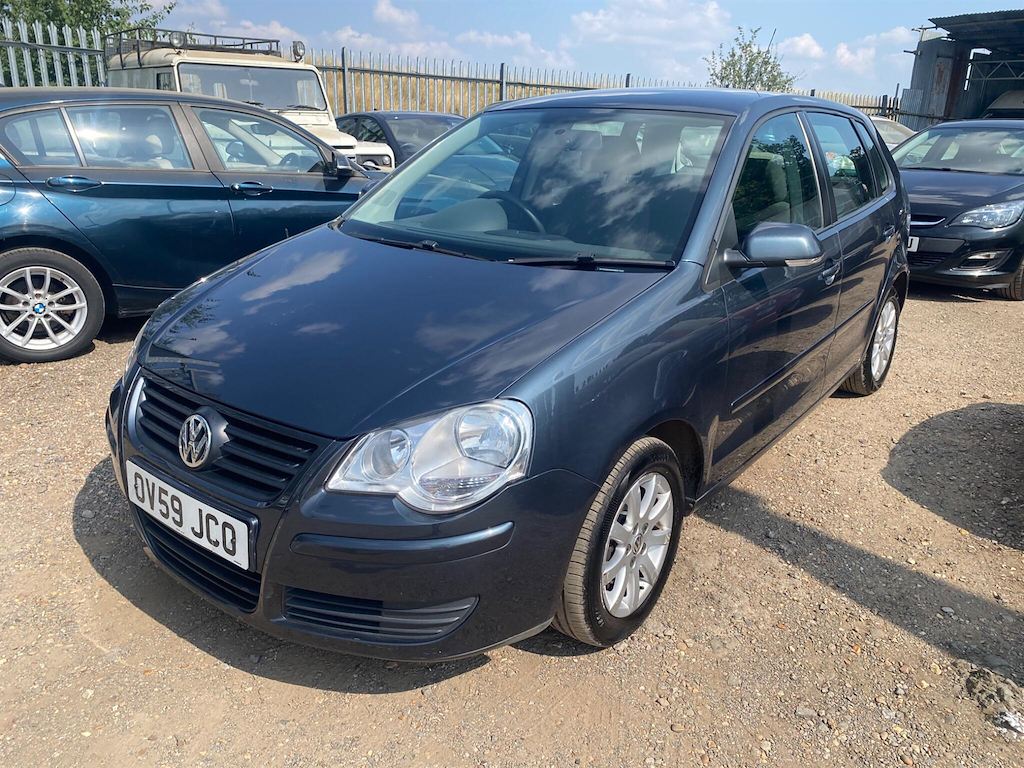 Volkswagen Polo Hatchback Black #35