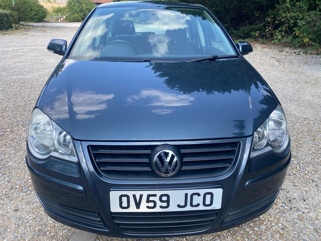 Volkswagen Polo Hatchback Black #2