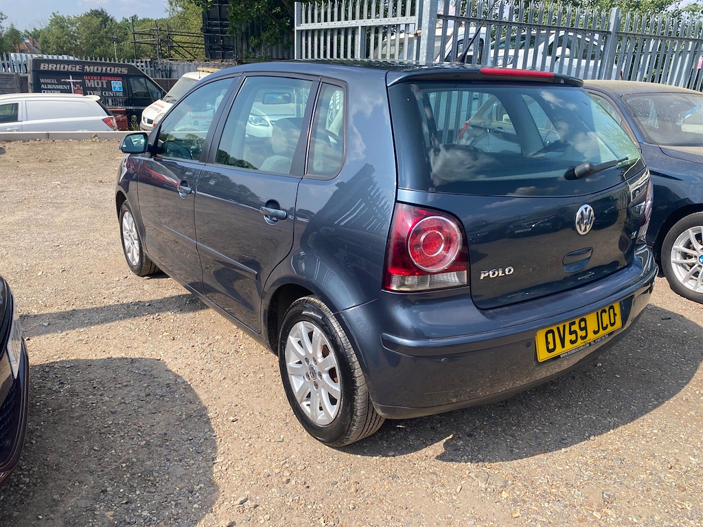 Volkswagen Polo Hatchback Black #36