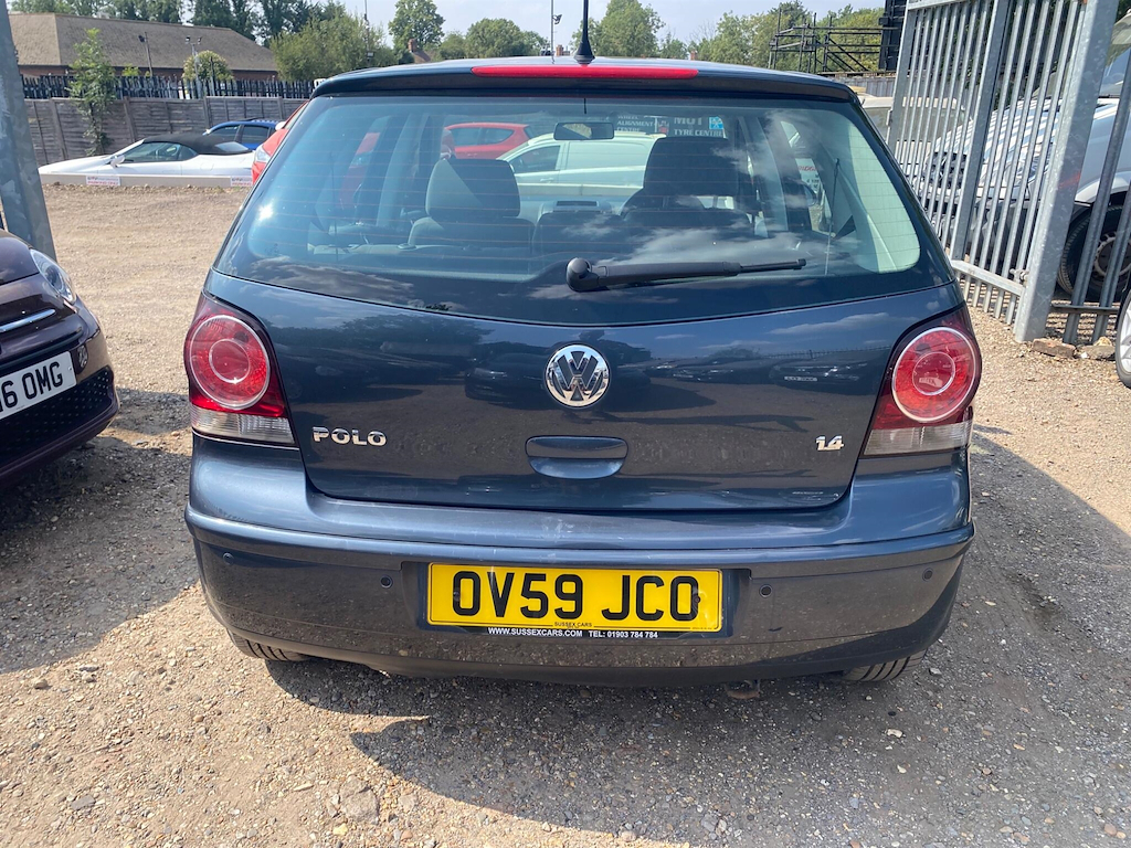 Volkswagen Polo Hatchback Black #37