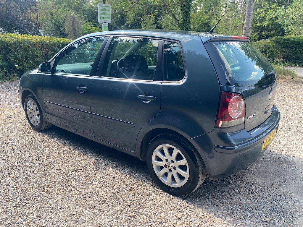 Volkswagen Polo Hatchback Black #9