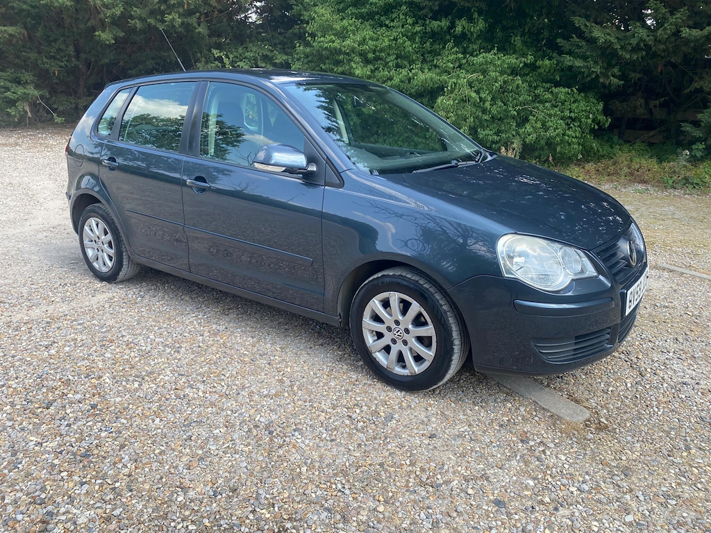 Volkswagen Polo Hatchback Black #1