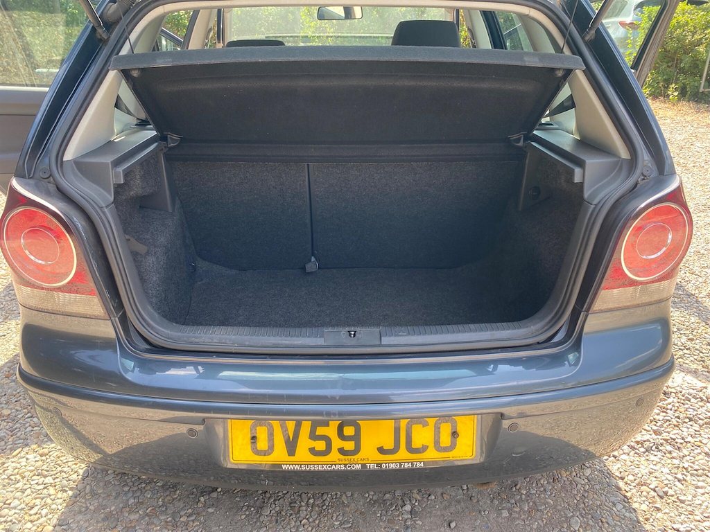 Volkswagen Polo Hatchback Black #7