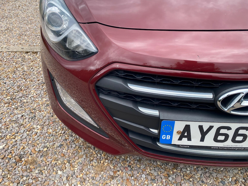 Hyundai I30 1.6 Crdi Blue Drive Se Black #11
