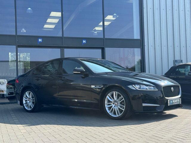 Jaguar XF R-sport Saloon Black #5
