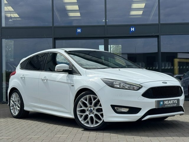 Ford Focus Ecoboost St-line Hatchback White