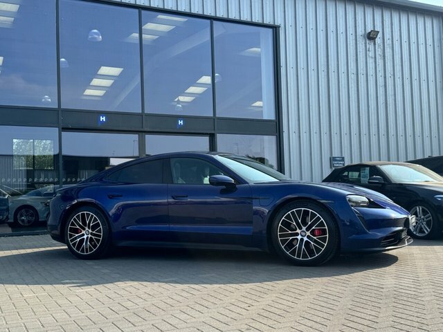 Porsche Taycan Saloon 4S White #46