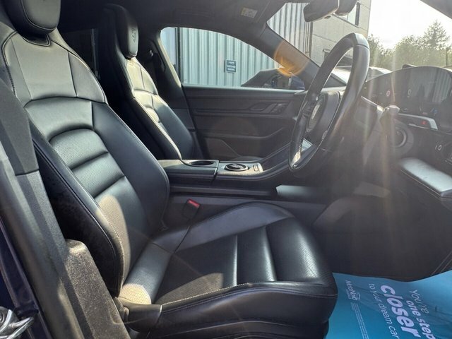 Porsche Taycan Plus 93.4Kwh 4S Saloon Blue #4