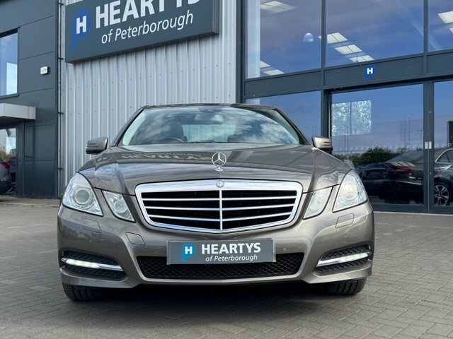 Mercedes-Benz E Class E250 Cdi Blueefficiency Avantgarde Grey #2