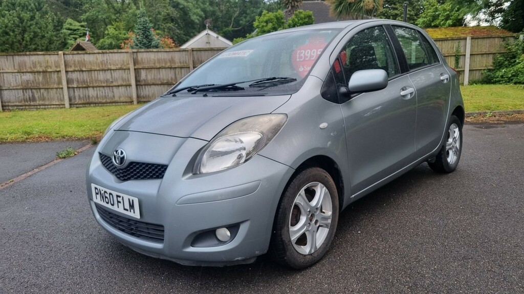 Toyota Yaris Hatchback 1.3 Dual Vvt-i Tr 2010 Silver #6