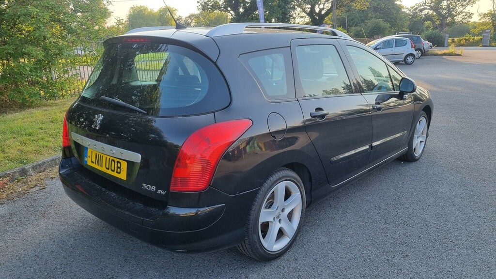 Peugeot 308 SW Sw 1.6 E-hdi Active Ss Red #2