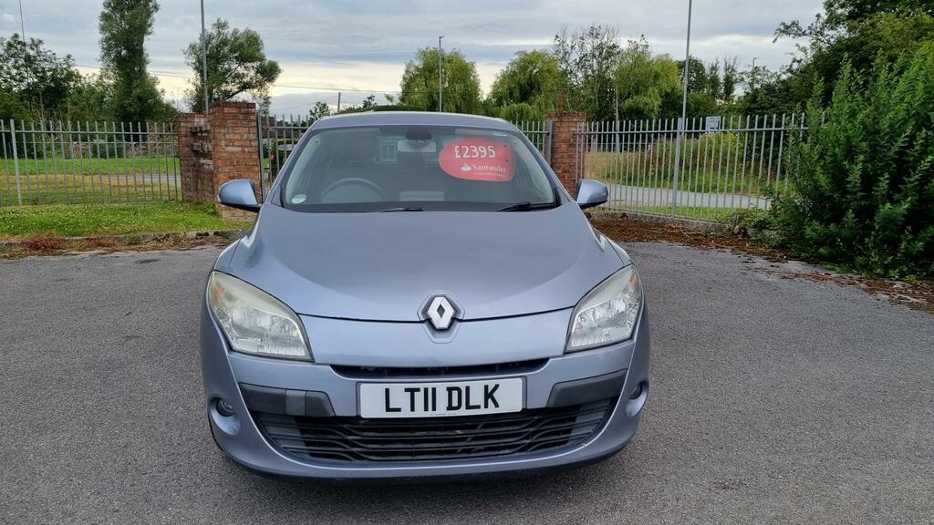 Renault Megane Hatchback 1.6 16V Dynamique Tomtom 2011 Blue #6
