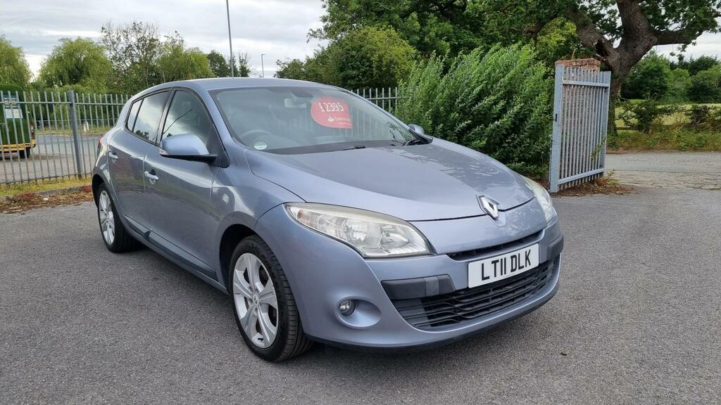 Renault Megane Hatchback 1.6 16V Dynamique Tomtom 2011 Blue