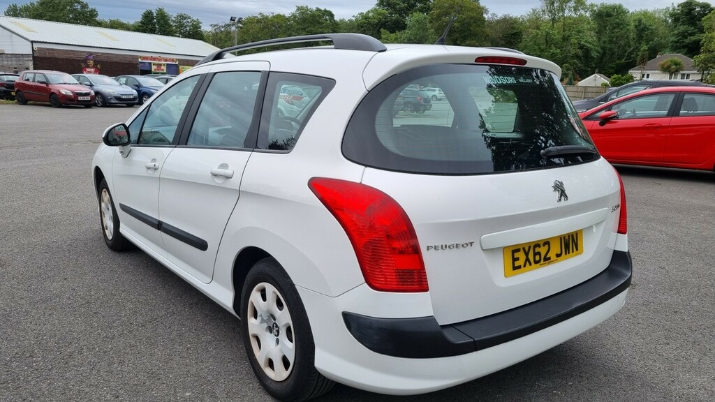 Peugeot 308 SW Estate 1.6 Hdi Access 2012 White #2