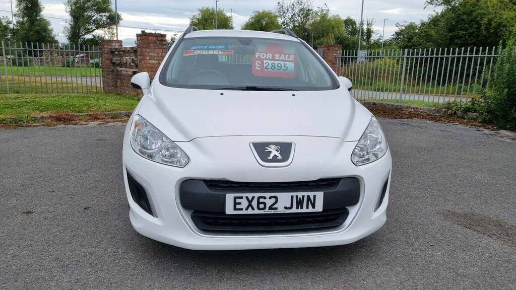 Peugeot 308 SW Estate 1.6 Hdi Access 2012 White #4