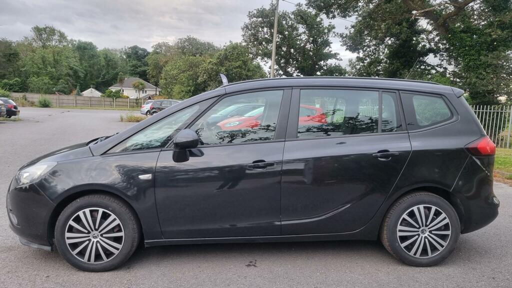 Vauxhall Zafira Tourer Mpv 1.4 I Turbo Exclusiv 2015 Black #3
