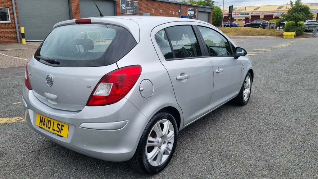 Vauxhall Corsa Hatchback 1.2 I 16V Se 2010 Silver #3